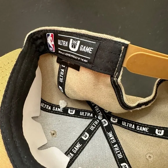 New With Tags Unisex Ultra Game Los Angeles Lakers Snapback Hat - Picture 8 of 9